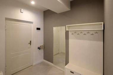 2 bedroom apartment near Northern Avenue