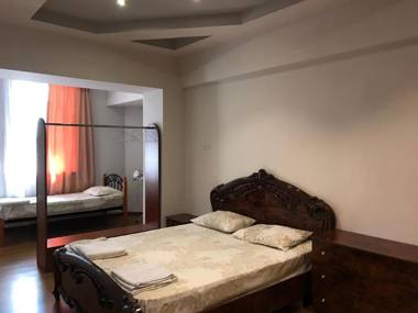 Central Apartments Abovyan 15