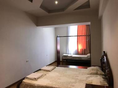 Central Apartments Abovyan 15