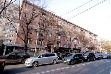 Stay Inn Apartments at Saryan Street