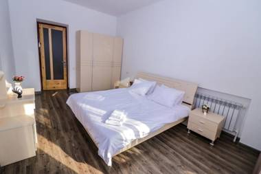 Stay Inn Apartments at Saryan Street