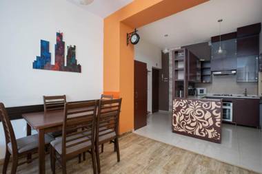 Stay Inn Apartments on Nalbandyan 7-1