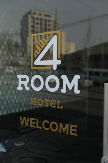 4Room Hotel