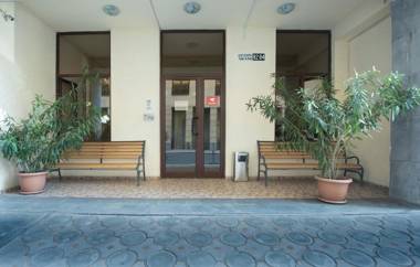 Stay Inn Apartments on Aram 82-84-49