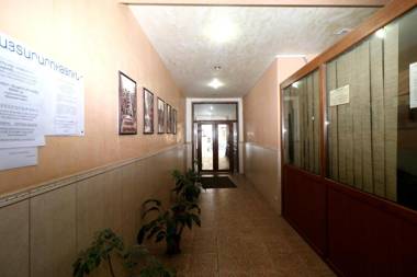 Stay Inn Apartments at Mashtots avenue 33-1