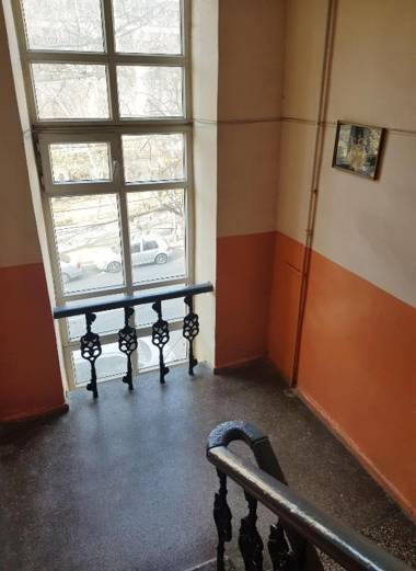 Cascade White Luxury Apartment