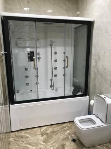 A Royal Luxury Villa In Center With Two Swimming Pools Sauna and Jacuzzi.