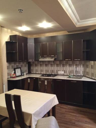 Yeznik Koghbatsi - Amiryan crossroads 2 bedroom Comfortable apartment with Balcony KO333