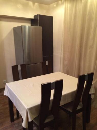 Yeznik Koghbatsi - Amiryan crossroads 2 bedroom Comfortable apartment with Balcony KO333