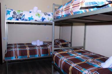 Bee Lucky Hostel and Tours