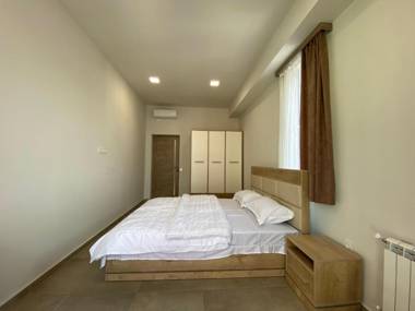 Koghbatsi street 1 bedroom New eurorenovated Modern apartment KO1612