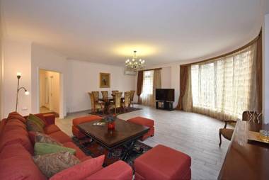 Aram Street 2 bedrooms Beautiful Modern apartment DI723