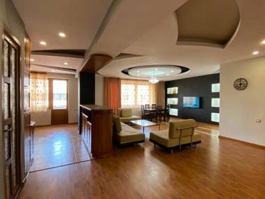 Northern Avenue 2 bedrooms Luxury apartment HH624