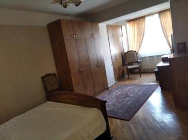 3 room apartment in small center of Yerevan