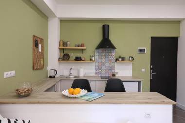 Green Rose Studio - Self Checkin - Garden - BBQ