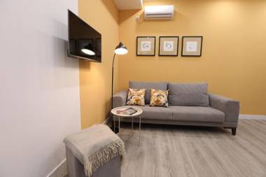 Blue Poppy - 1 BR - Self Checkin - Garden - BBQ