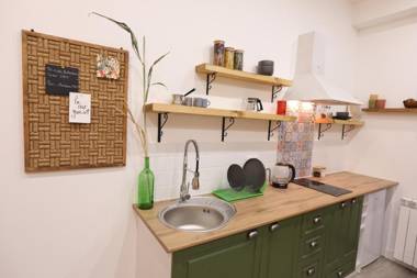 Tulip - 1BR - Self Checkin - Garden - BBQ - Netflix