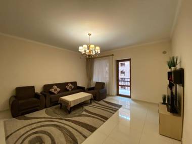 Northern Avenue 2 bedrooms Luxury New Renovated apartment HH666