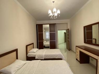 Northern Avenue 2 bedrooms Luxury New Renovated apartment HH666