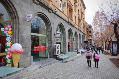 Abovyan 36 Apt & Tour