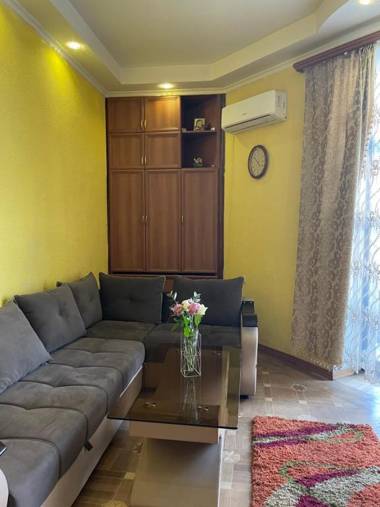 Cozy Apartment on Republic Square