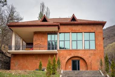 Apricot Aghveran Resort