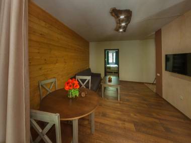 Apricot Aghveran Resort