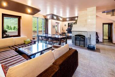 Tsaghkadzor Homeland