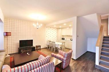 Teghenis Holiday Home