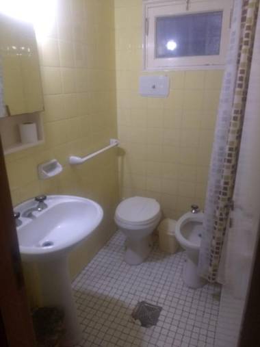 PH a 1 cuadra de la playa 2 amb patio y parrilla