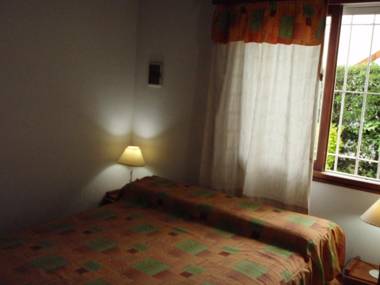 PH a 1 cuadra de la playa 2 amb patio y parrilla