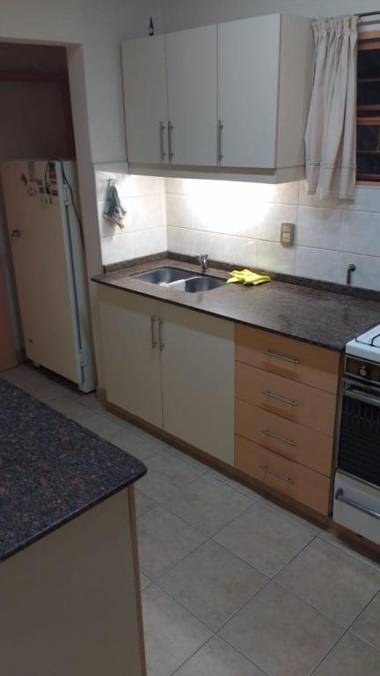 casa a 2 cuadras de costanera carlos paz