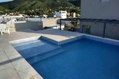 Departamento céntrico pileta cochera moderno y lujoso