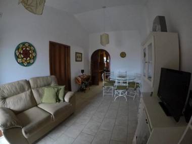 Depto GABIOLA - SOLO FAMILIAS -hasta para 4 pers- EXCELENTE UBICACION!