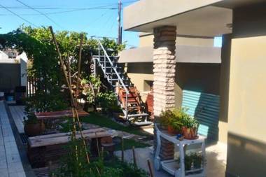 Cómodo departamento sobre principal avenida