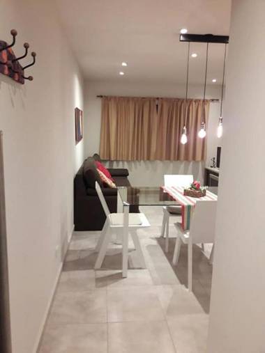 DEPARTAMENTO AZAHARES EN TANDIL