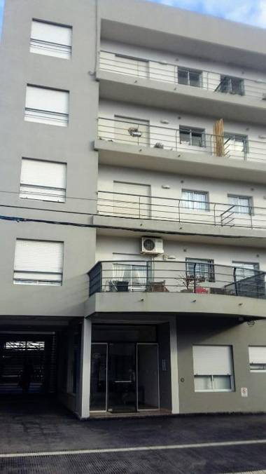 Dpto. luminoso céntrico nuevo: LA SERENA