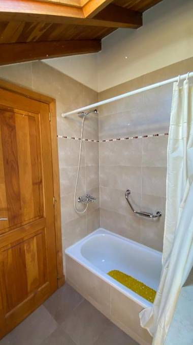 Samay Huasi - 3 dorm en suite - inmejorable ubicación - cochera cub