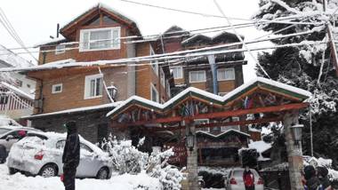 Ruca Cheli Village Ski Hotel
