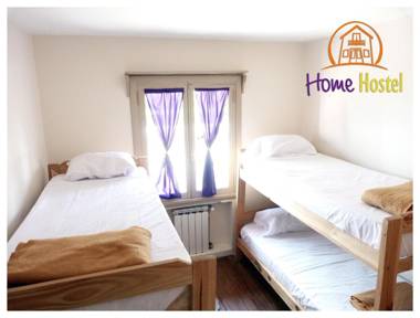 HOPA-Home Patagonia Hostel & Bar