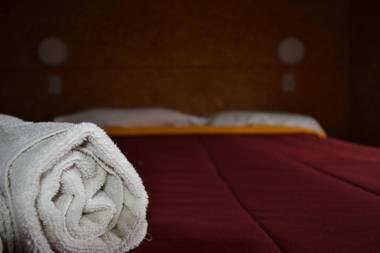 Moving Hostel Travel Bar