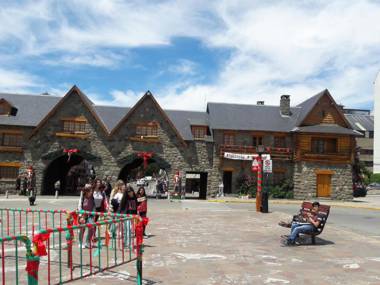 Cabañas Detras del Ciprés