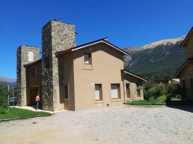 Duplex en la Base del Cerro