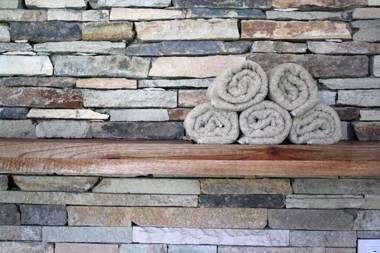 Los Robles Apart & Spa