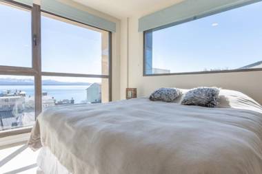 Depto Centro. Vista al lago.