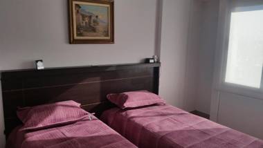 Excelente departamento en edificio hotel 4****