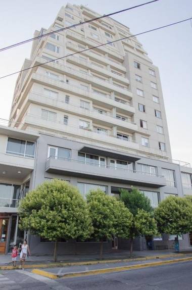 DEPARTAMENTO centro Con cochera y balcon Soles de Salta