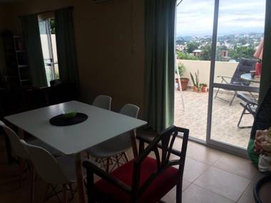 Departamento entre cerros y cielo