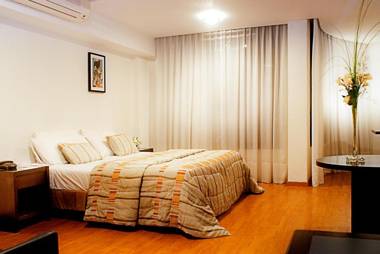 Urquiza Apart Hotel & Suites