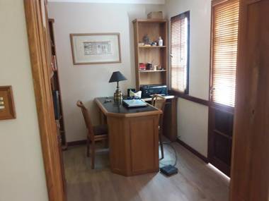 Hermosa Casa Cerca de Todo